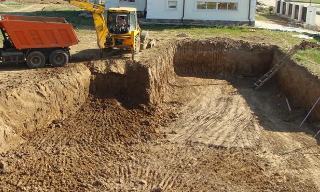 Рытье котлованов под фундамент в лесном – цена от 2591 руб. за м3 | 2Землекопа-Лсн